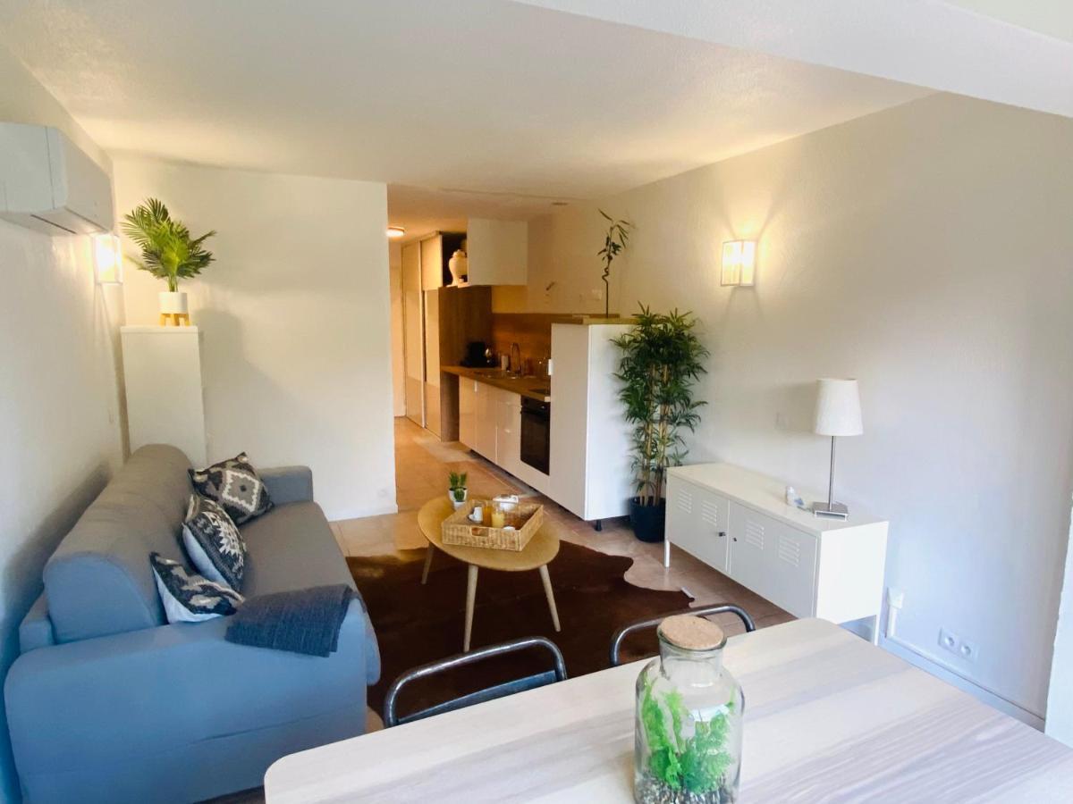 Appart Dans Residence Avec Piscine A Arles Kültér fotó
